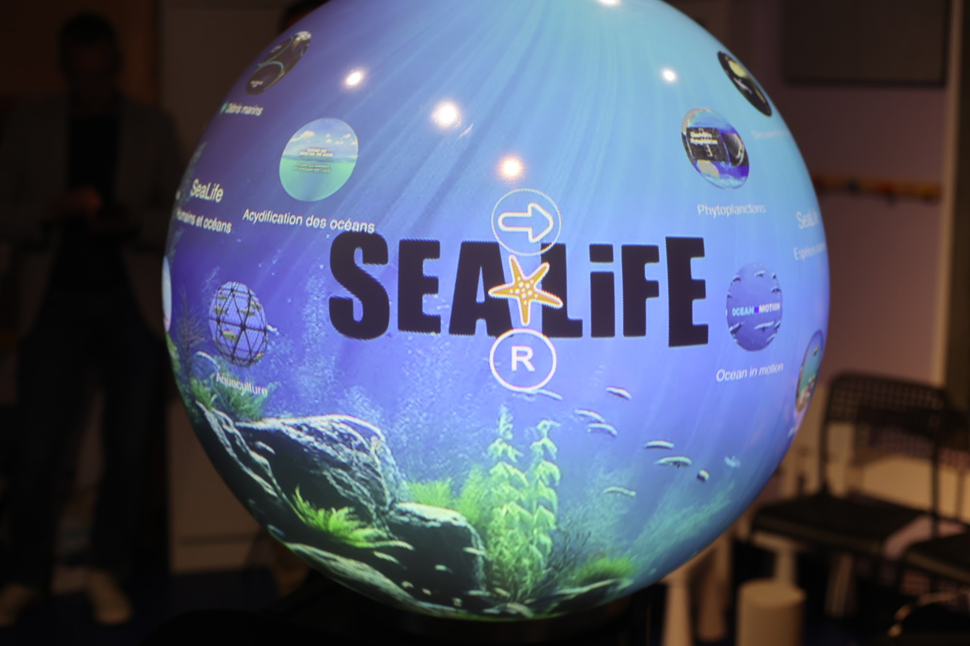 ORA-Sphäre im Sea Life Val d'Europe